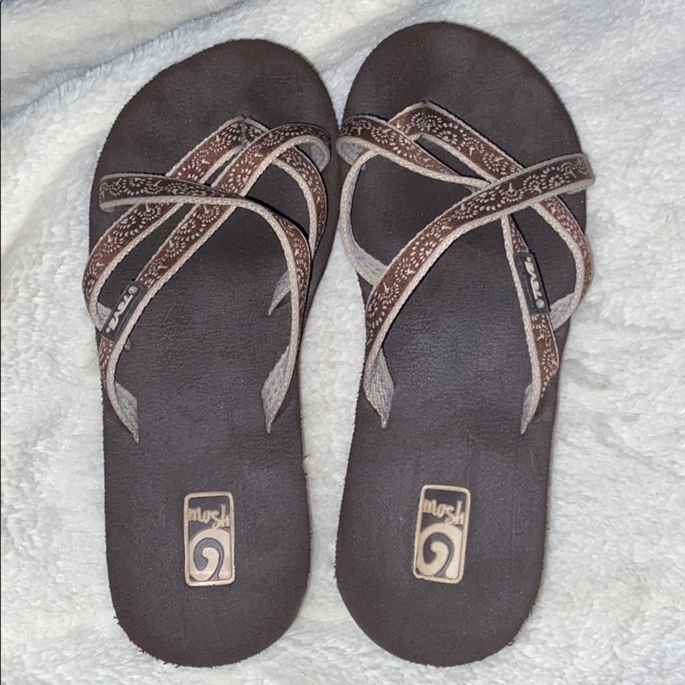 Teva Mush Mandalyn Wedge in Brown